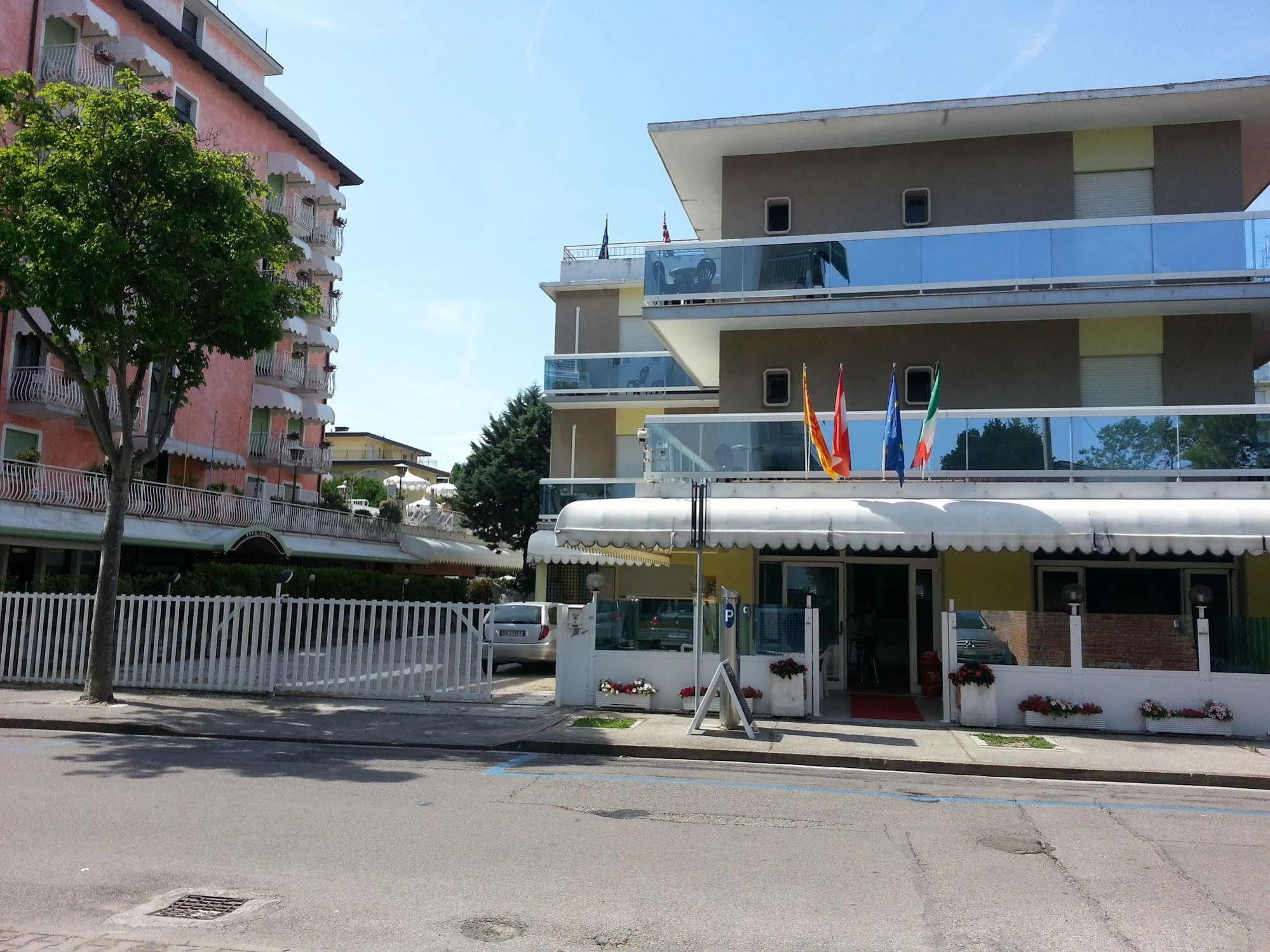 Hotel Laguna Lido di Jesolo Exterior foto